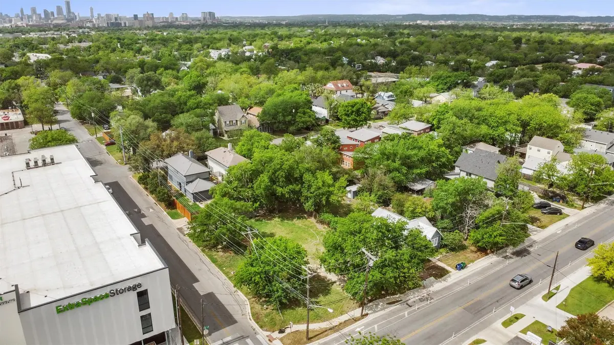 945 E 51st St, Austin, TX 78751 - #1