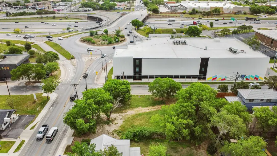 945 E 51st St, Austin, TX 78751 - #3