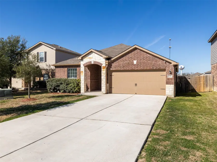13712 Charles W Fairbanks Cv, Manor, TX 78653 - Image #2