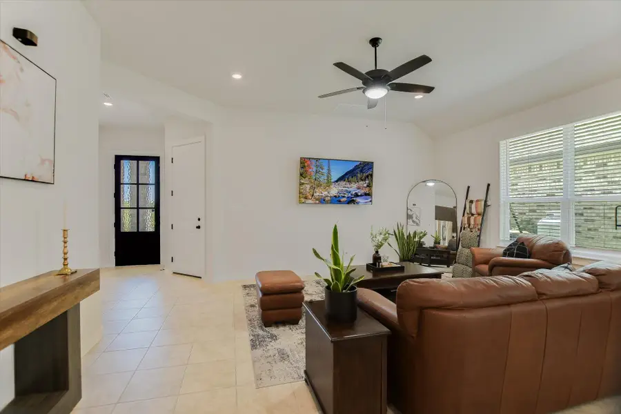 972 Leaning Oak Ln, Georgetown, TX 78628 - #3