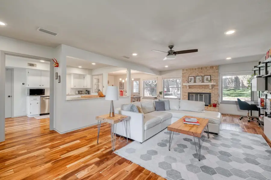 6600 Skycrest Dr, Austin, TX 78745 - #2