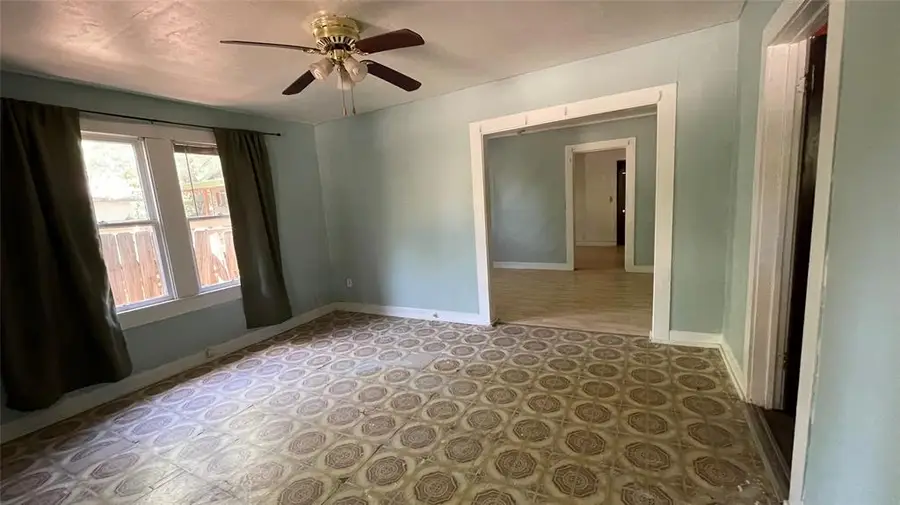 1302 Garden St, Austin, TX 78702 - Image #3