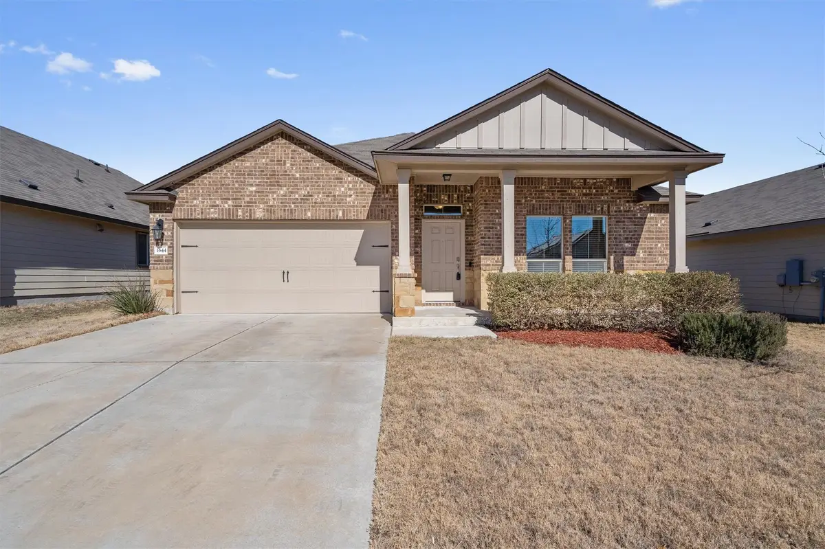 1644 T H Johnson Dr, Taylor, TX 76574 - #1