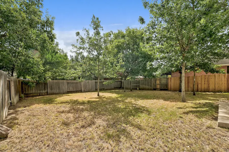 5859 Lomita Verde Cir, Austin, TX 78749 - Image #2