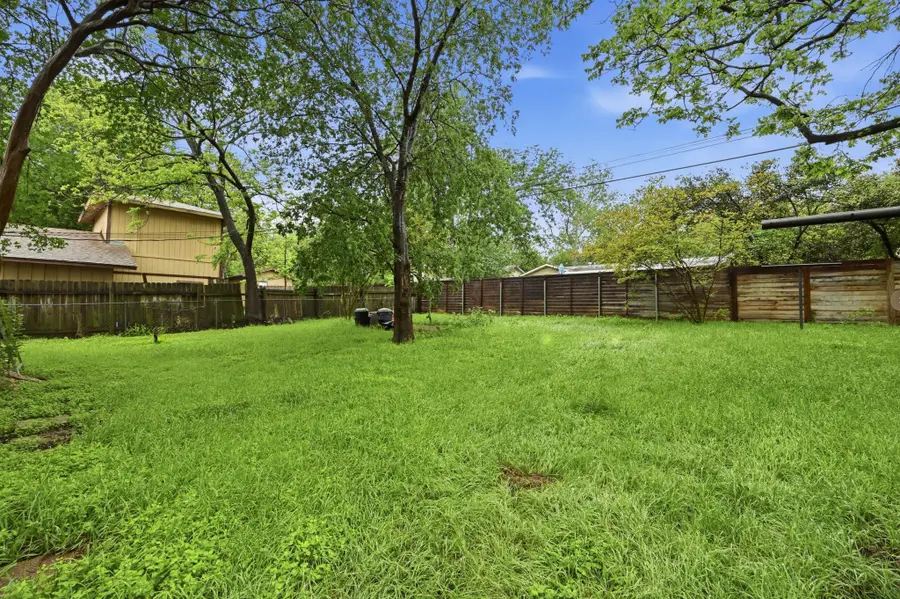 2702 Sherwood Ln, Austin, TX 78704 - #3