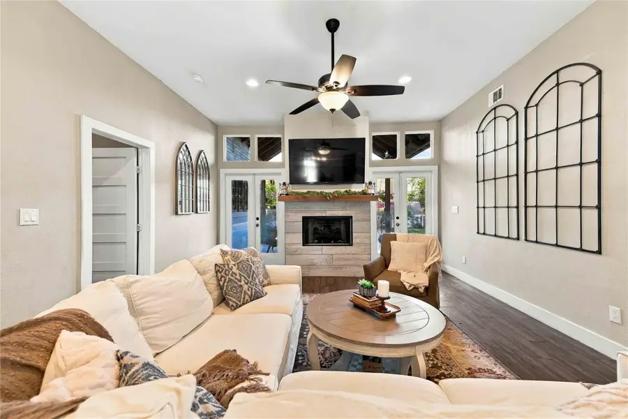 1814 Emerald Isle Dr, Leander, TX 78641 - #3