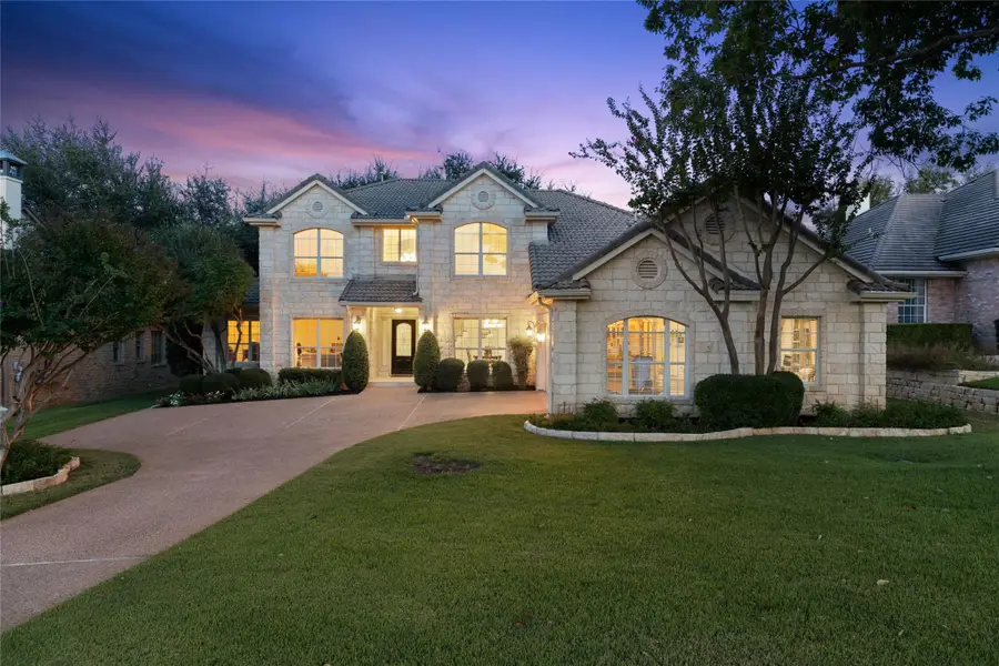 34 Tiburon Dr, The Hills, TX 78738 - #2