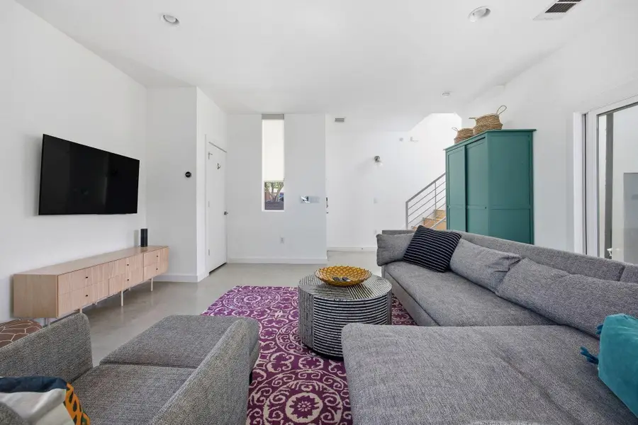 1606 Salina St St, Austin, TX 78702 - #3