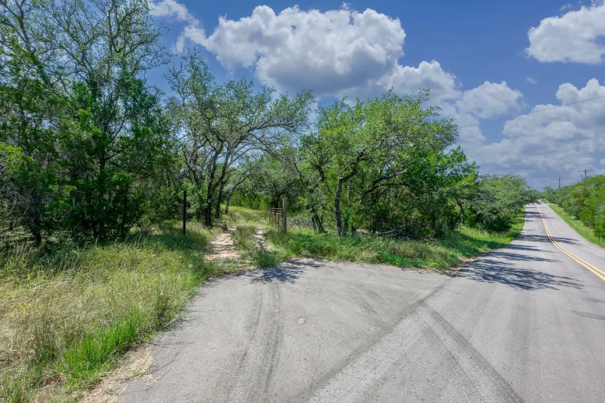 807 County Road 420, Spicewood, TX 78669 - Image #1
