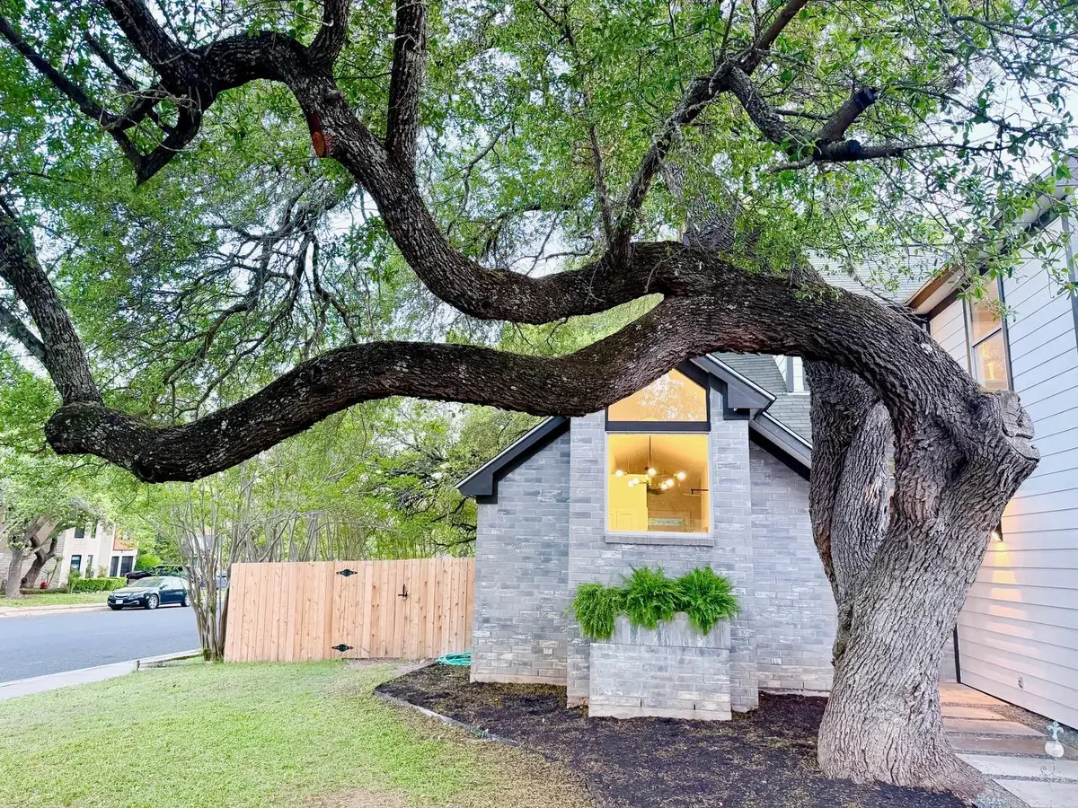 8301 Mendota Cv, Austin, TX 78717 - #1