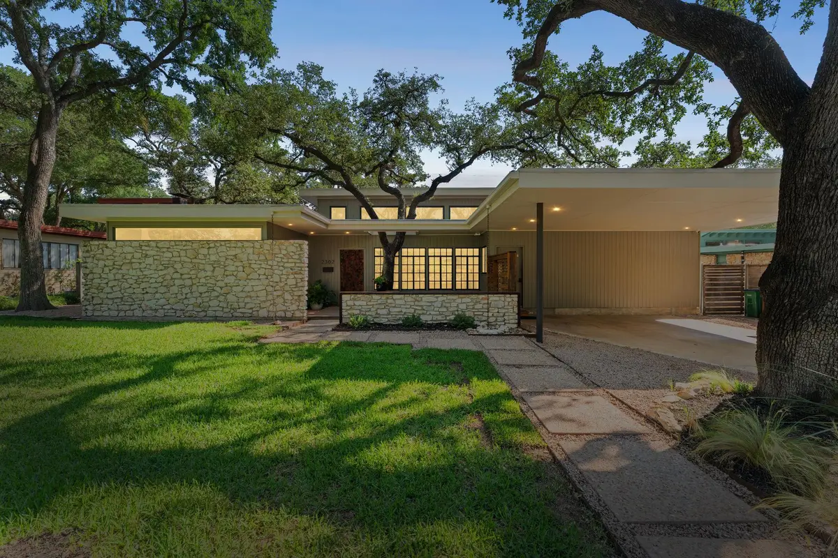 2302 Rundell Pl, Austin, TX 78704 - #1