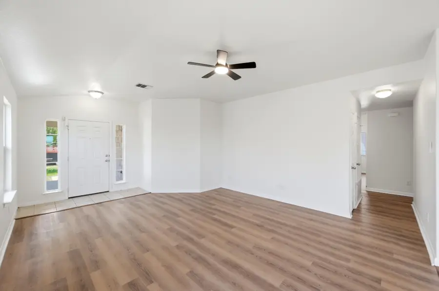 209 Hoya Ln, San Marcos, TX 78666 - #3