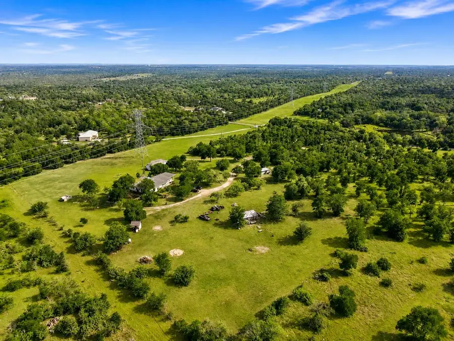 268 Privada Dr, Del Valle, TX 78617 - #3