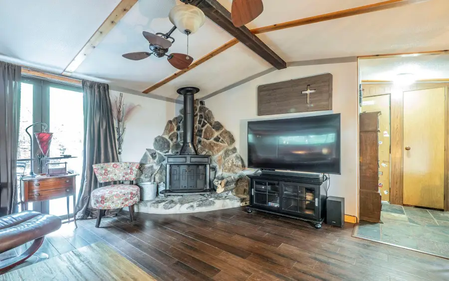 210 W Lakeshore Dr, Dripping Springs, TX 78620 - Image #3