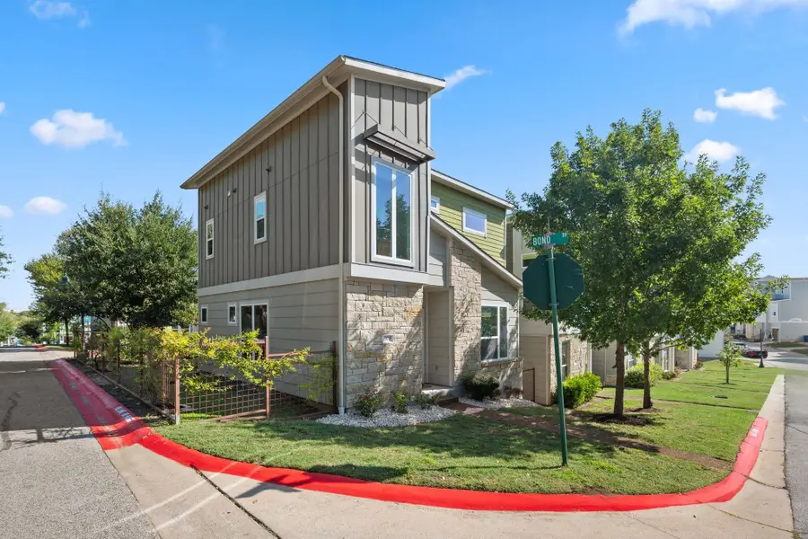 1900 Teagle Dr, Austin, TX 78741 - Image #2