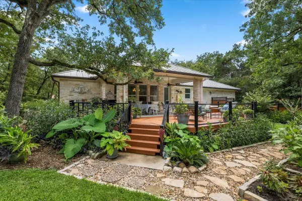 118 Loblolly Dr, Elgin, TX 78621