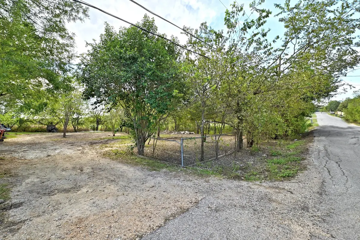 202 Quail Run, Buda, TX 78610 - #1