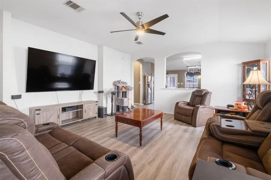 745 Caylor Cv, Bastrop, TX 78602 - Image #2