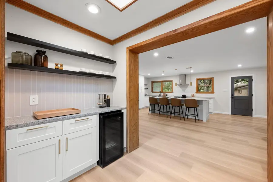 2710 Greenlawn Pkwy, Austin, TX 78757 - Image #3