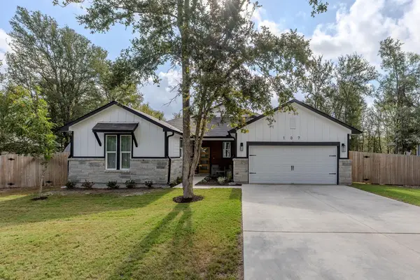 107 Keawakapu Dr, Bastrop, TX 78602