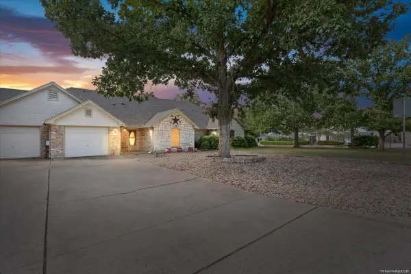 1006 W North Ave, Lampasas, TX 76550