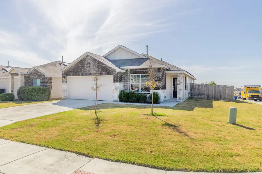 1949 Redstart, New Braunfels, TX 78130 - #3