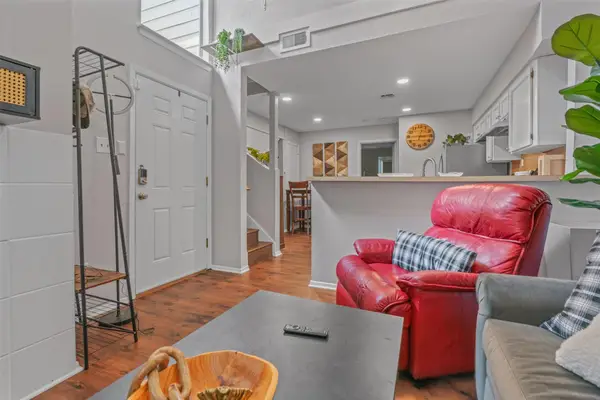 5608 Cougar Dr #226, Austin, TX 78745