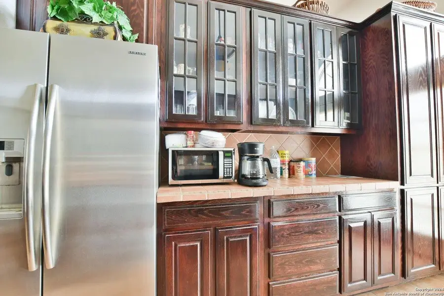 101 Harbour Vw, Lakehills, TX 78063 - #3