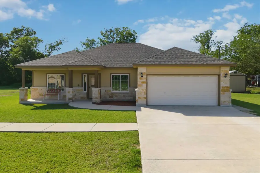 285 Hummingbird Way, Martindale, TX 78655 - #2