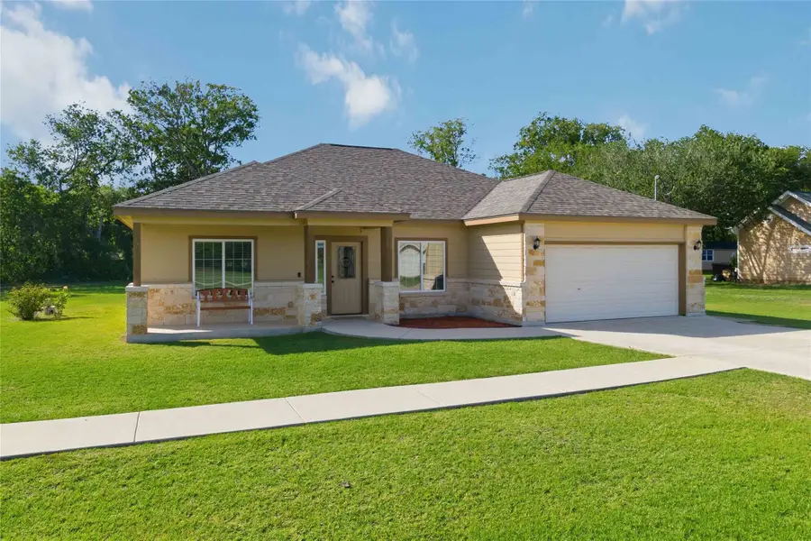 285 Hummingbird Way, Martindale, TX 78655 - #3