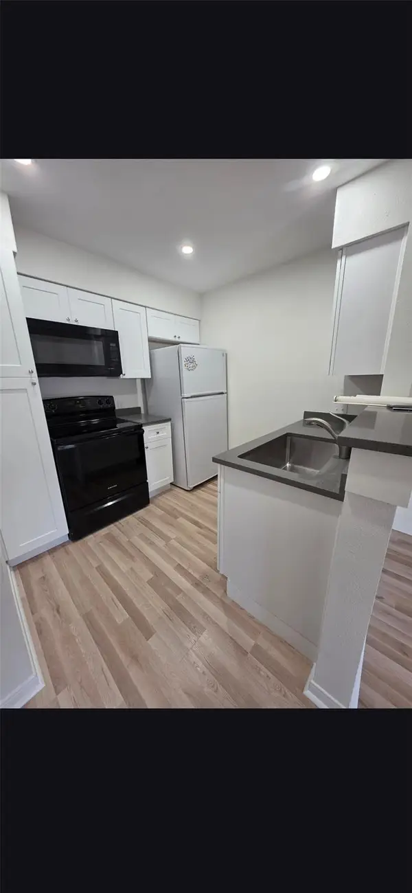 3111 Tom Green St #207, Austin, TX 78705