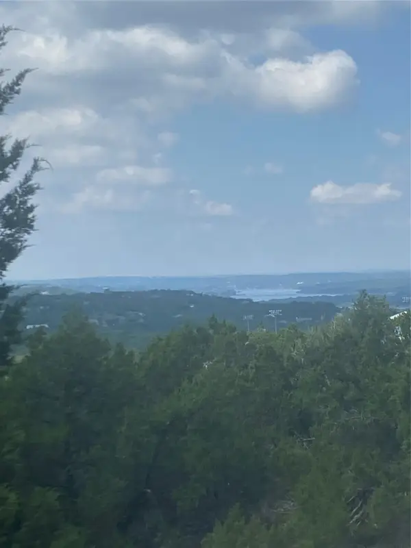 8217 Arroyo Ave, Lago Vista, TX 78645