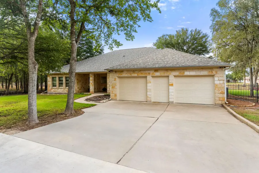 147 Konahuanui Ln, Bastrop, TX 78602 - #2