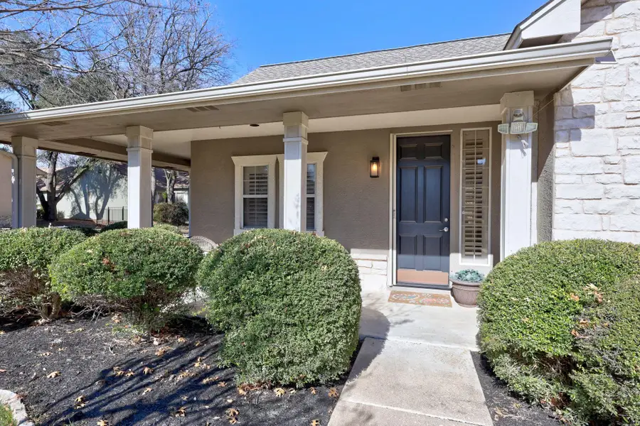 105 Lariat Dr, Georgetown, TX 78633 - Image #3