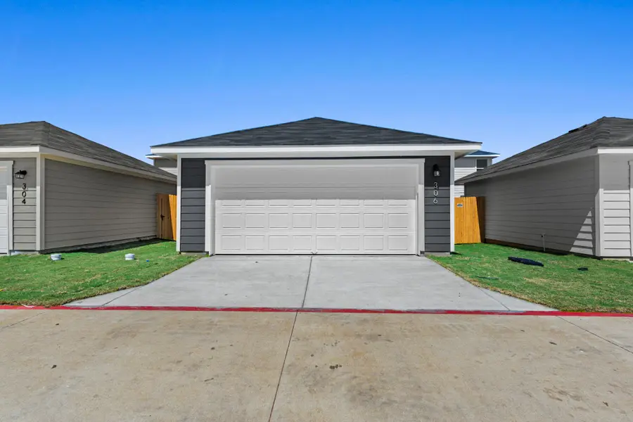 306 Santo Domingo Rd, Bastrop, TX 78602 - #2