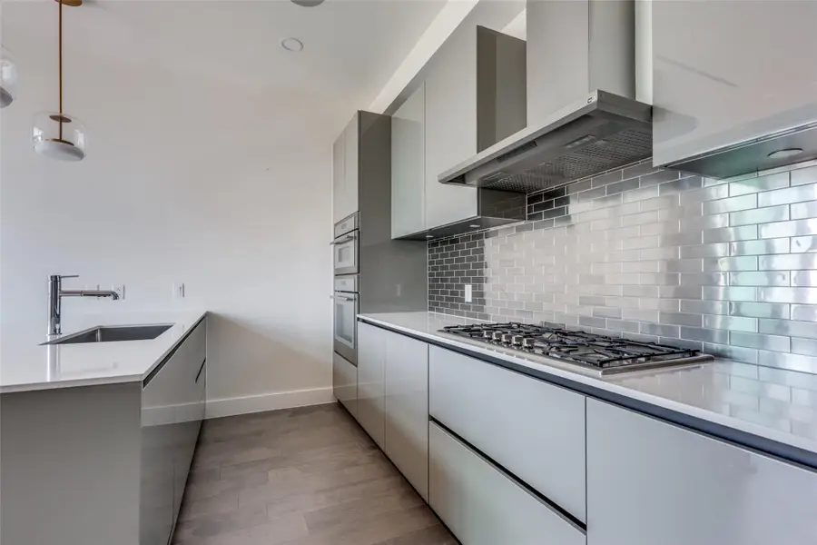 123 Lexington Ave #1408, San Antonio, TX 78205 - Image #3