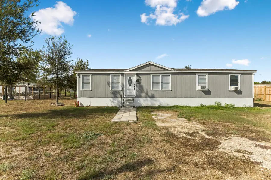 155 Oso St, Cedar Creek, TX 78612 - #3