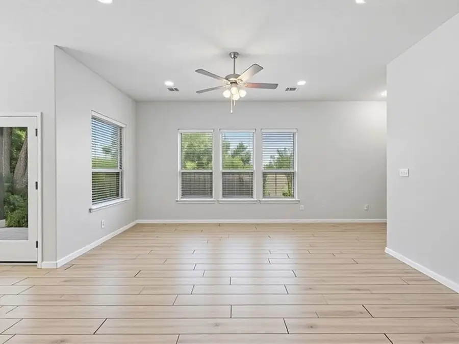 928 Centerra Hills Cir, Round Rock, TX 78665 - #3