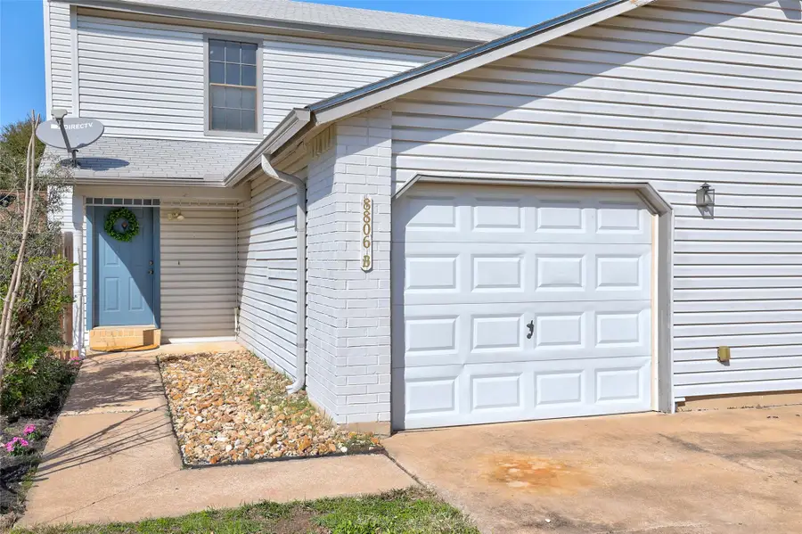 8806 Springmail Units A And B Cir, Austin, TX 78729 - #2