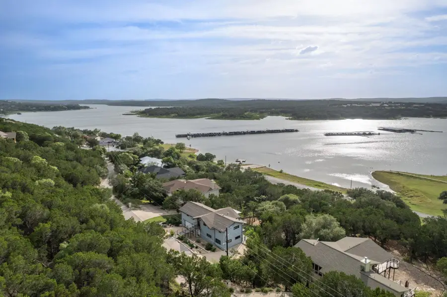 6300 Lakeshore Dr, Lago Vista, TX 78645 - Image #3