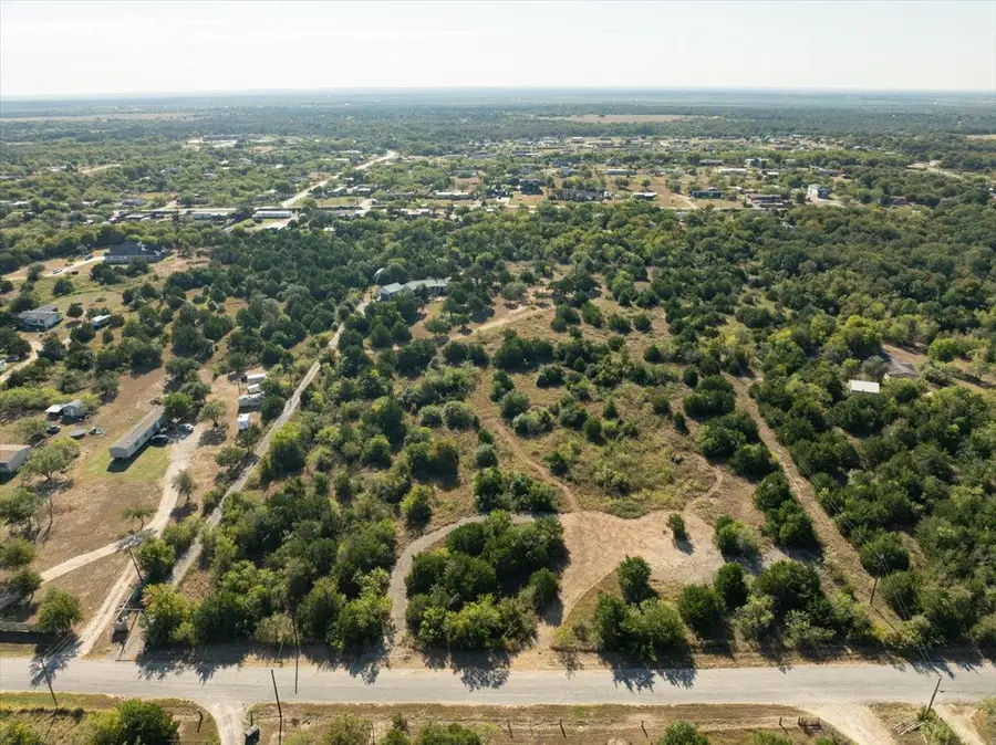 401 Spotted Horse Trl, Dale, TX 78616 - Image #2