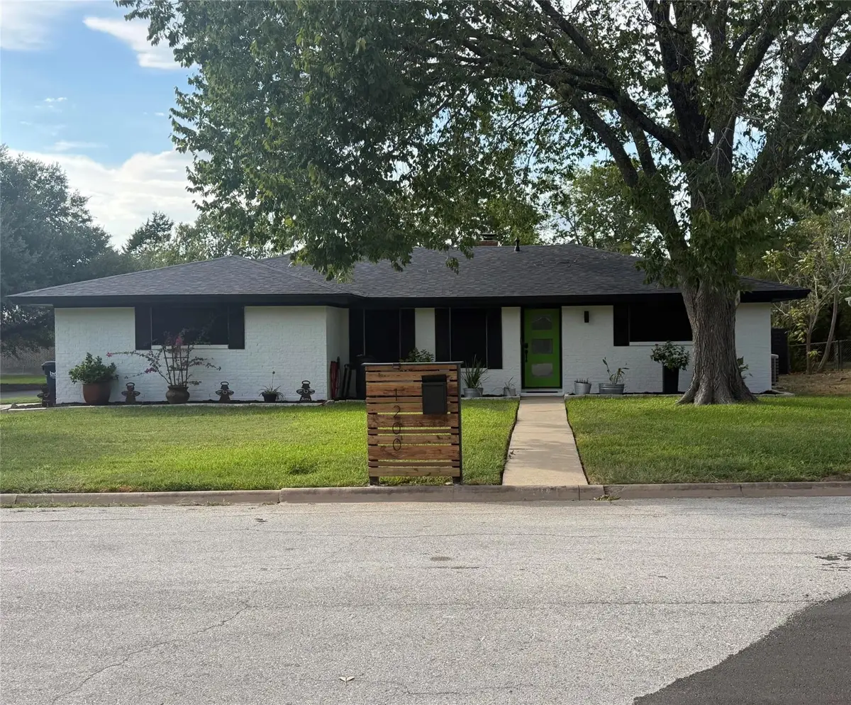 1200 Garden Ln, Bryan, TX 77802 - #1