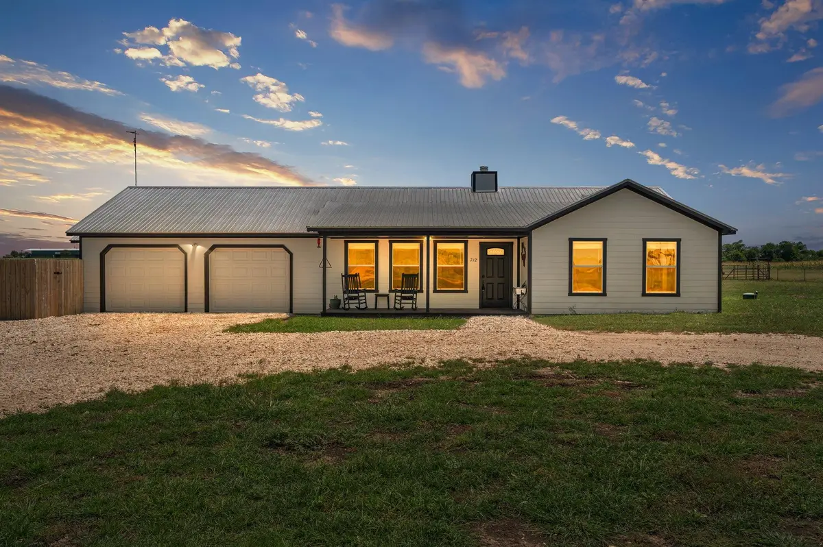 712 County Road 330, Granger, TX 76530 - Image #1