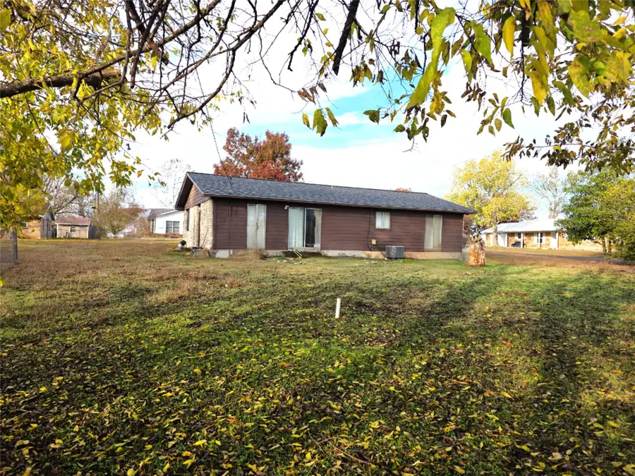 110 Cloverdale Ln, Georgetown, TX 78626 - Image #3