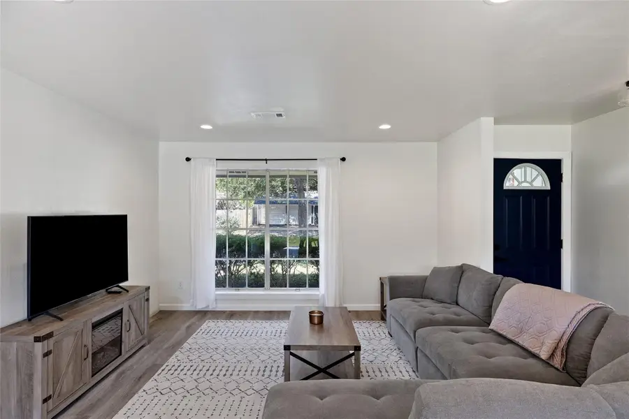 1801 Belford Dr, Austin, TX 78757 - #2