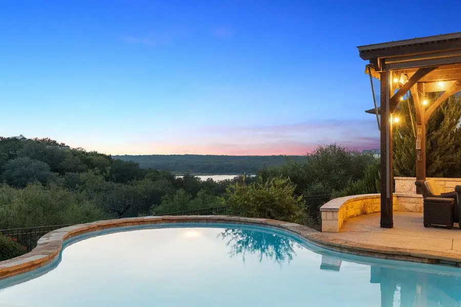 839 Wesley Ridge Dr, Spicewood, TX 78669 - Image #2