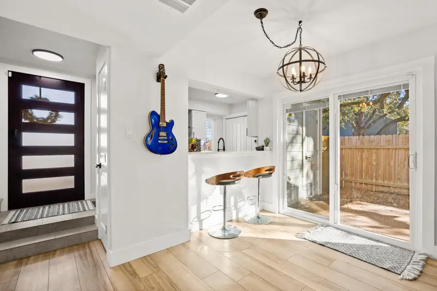 7001 Woodhue Dr #A, Austin, TX 78745 - Image #3