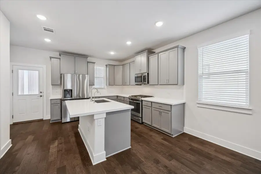 15602 Ellinger Dr, Austin, TX 78728 - Image #3