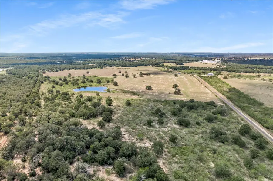 5637 Jeddo Rd, Waelder, TX 78959 - Image #2