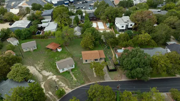 4906 Lynndale Dr, Austin, TX 78756